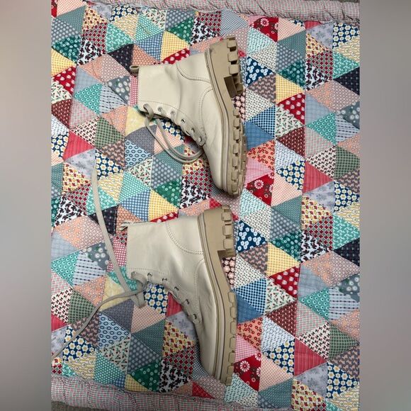 Schultz Beige Lace-Up Ankle Boots Size 9 women - Picture 2 of 6